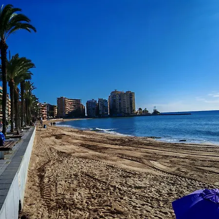Apartment Emerald Torrevieja, 100m From La Cura Torrevieja